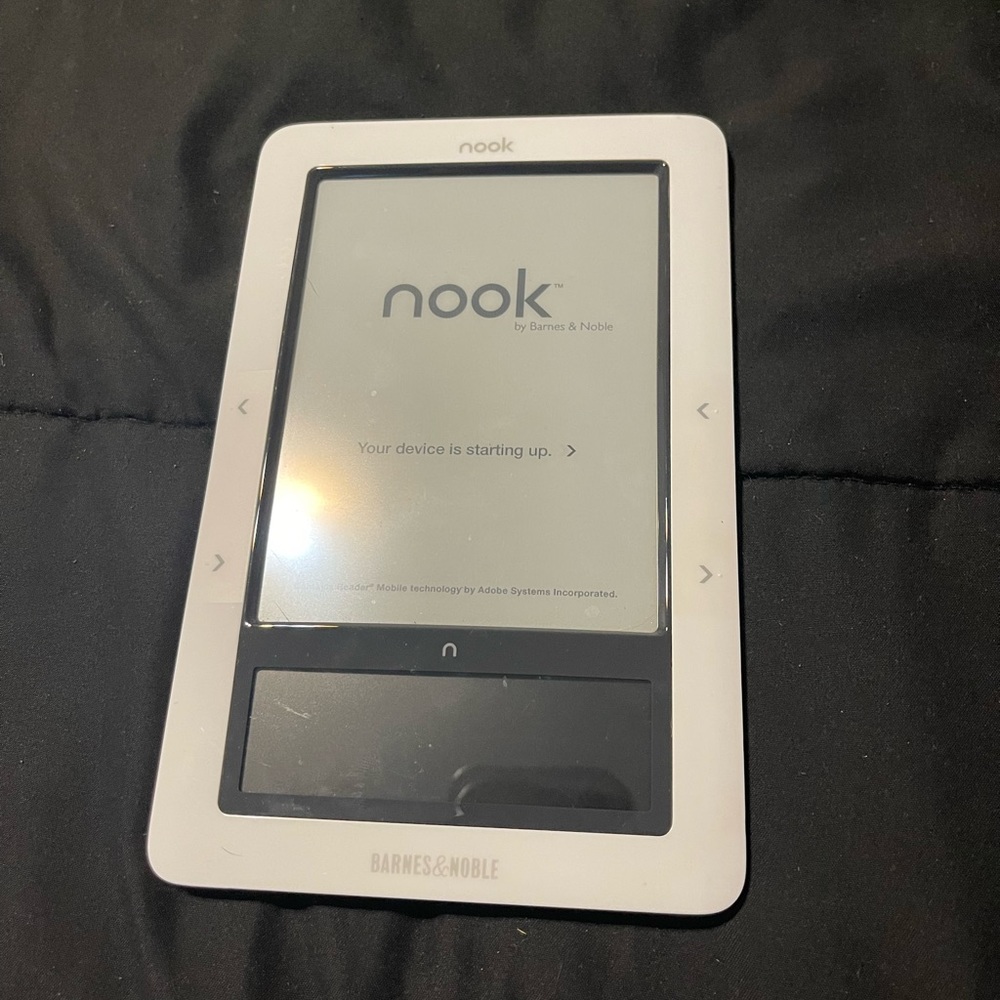 Nook with cover